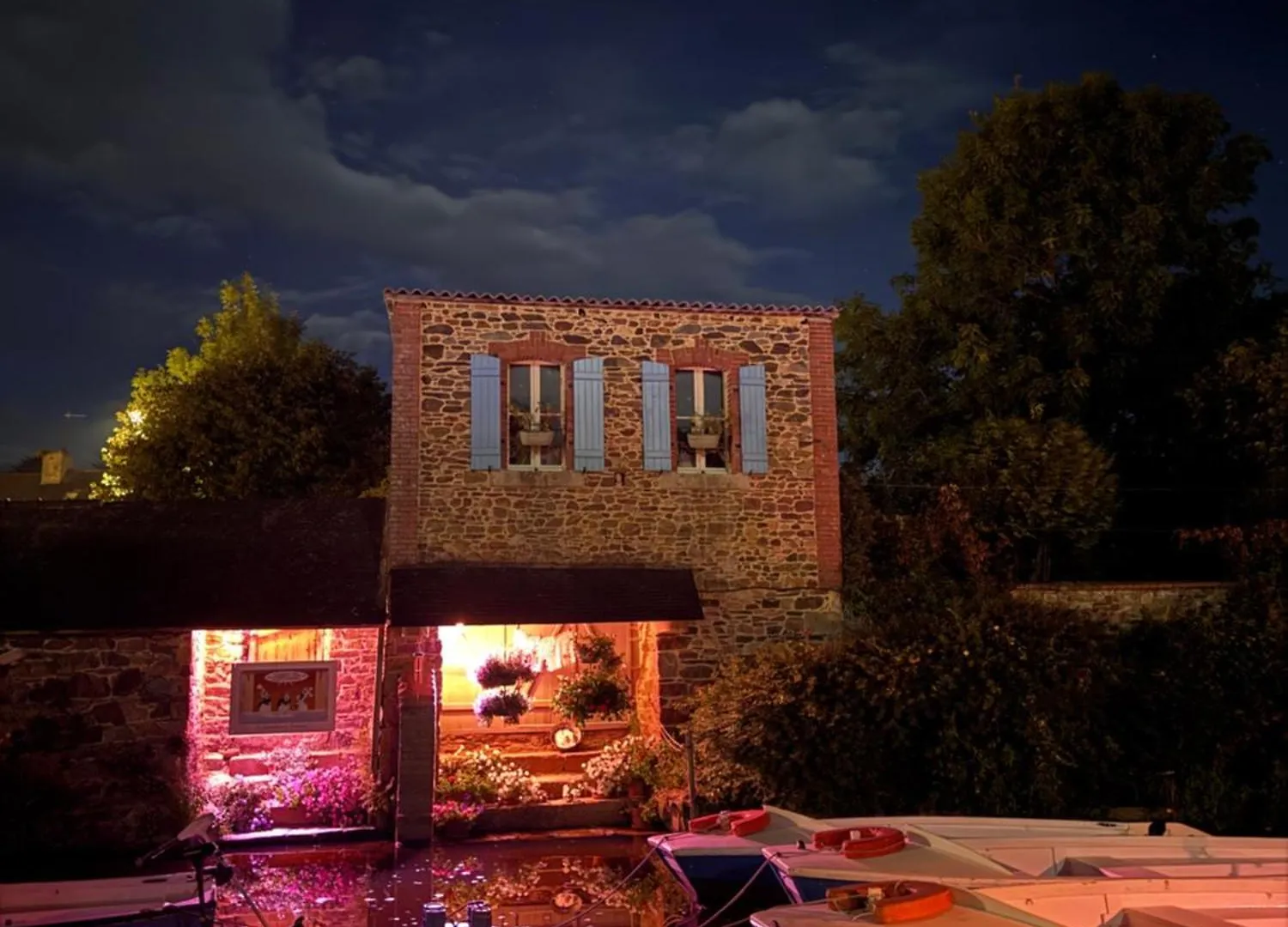Authentique Lavoir Au Bord Du Trieux Pontrieux Апартаменты